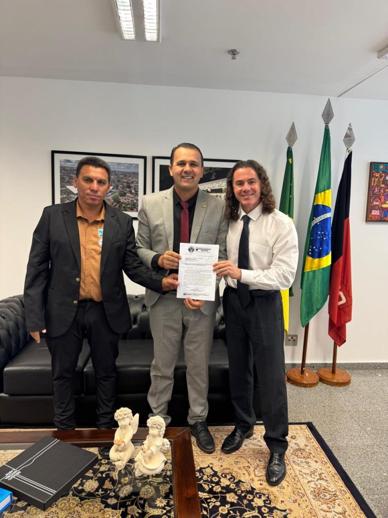 Prefeito Aldo Andrade e presidente da Câmara despacham com Veneziano e ...